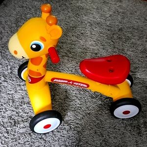 Radio Flyer Lil' Racers Patches the Giraffe